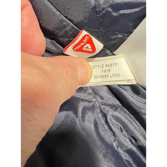 J Crew Men's LN Navy Blue Everyday Topcoat with eco-friendly Primaloft Size 38S - Picture 10 of 11